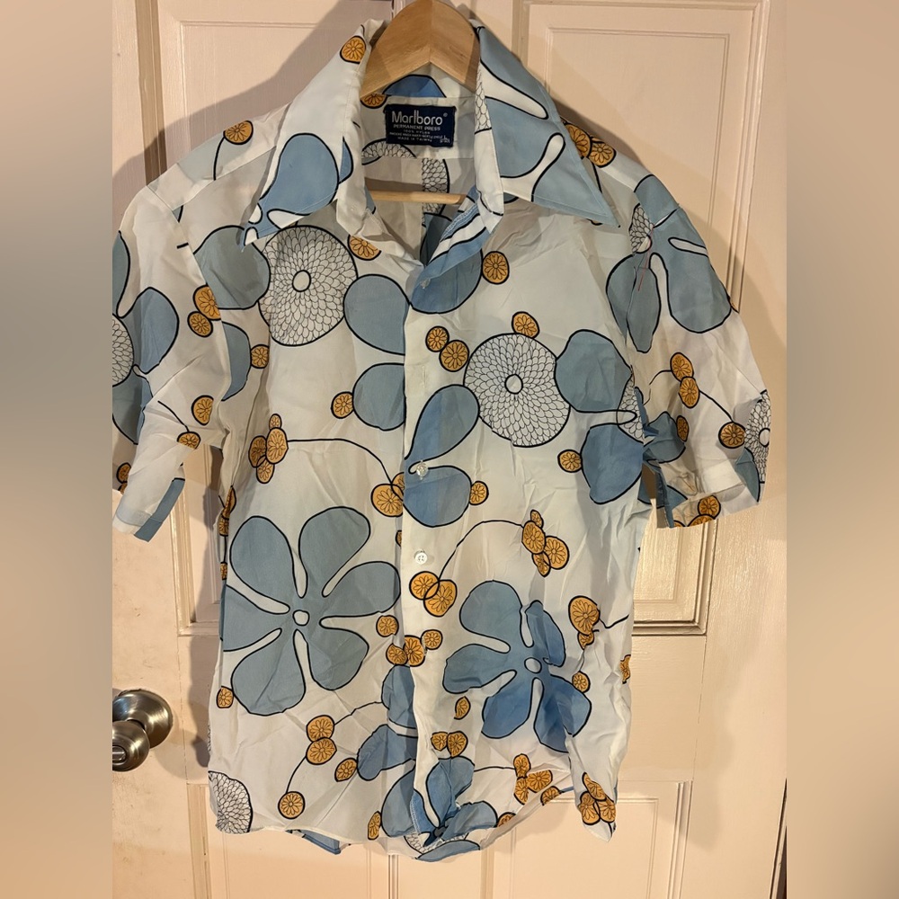 Vintage 70s Marlboro Nylon Funky Shirt